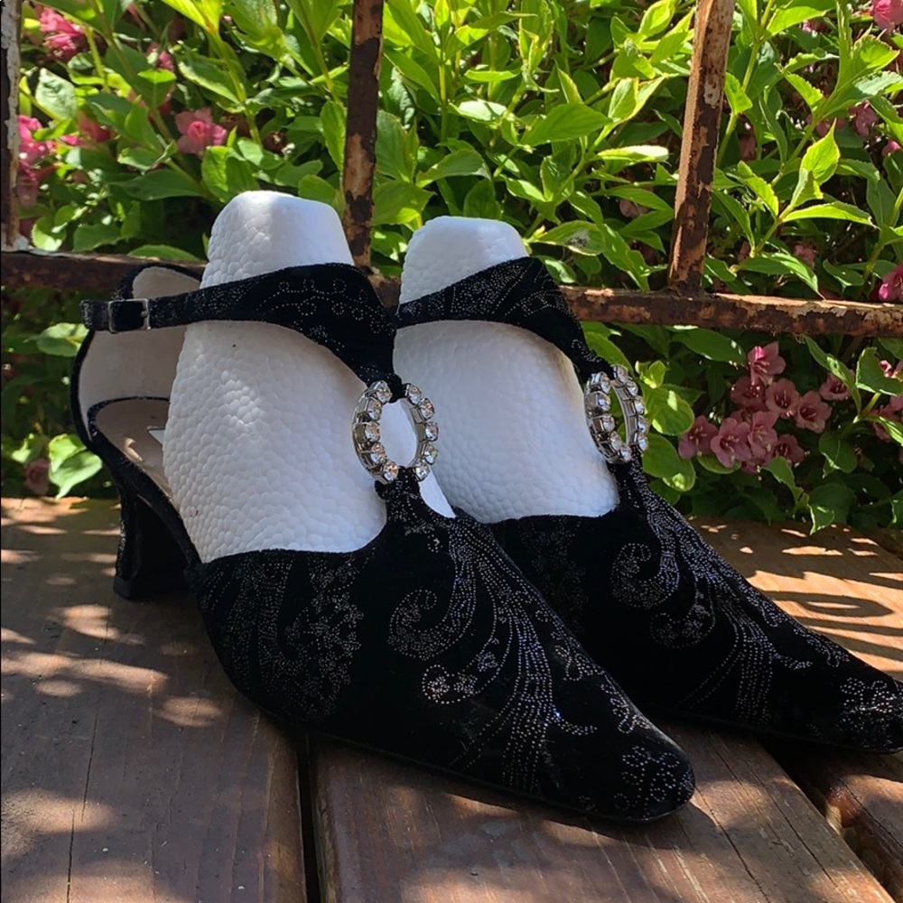 Vintage Monzo & Franco Blue Velvet Heels size 8.5